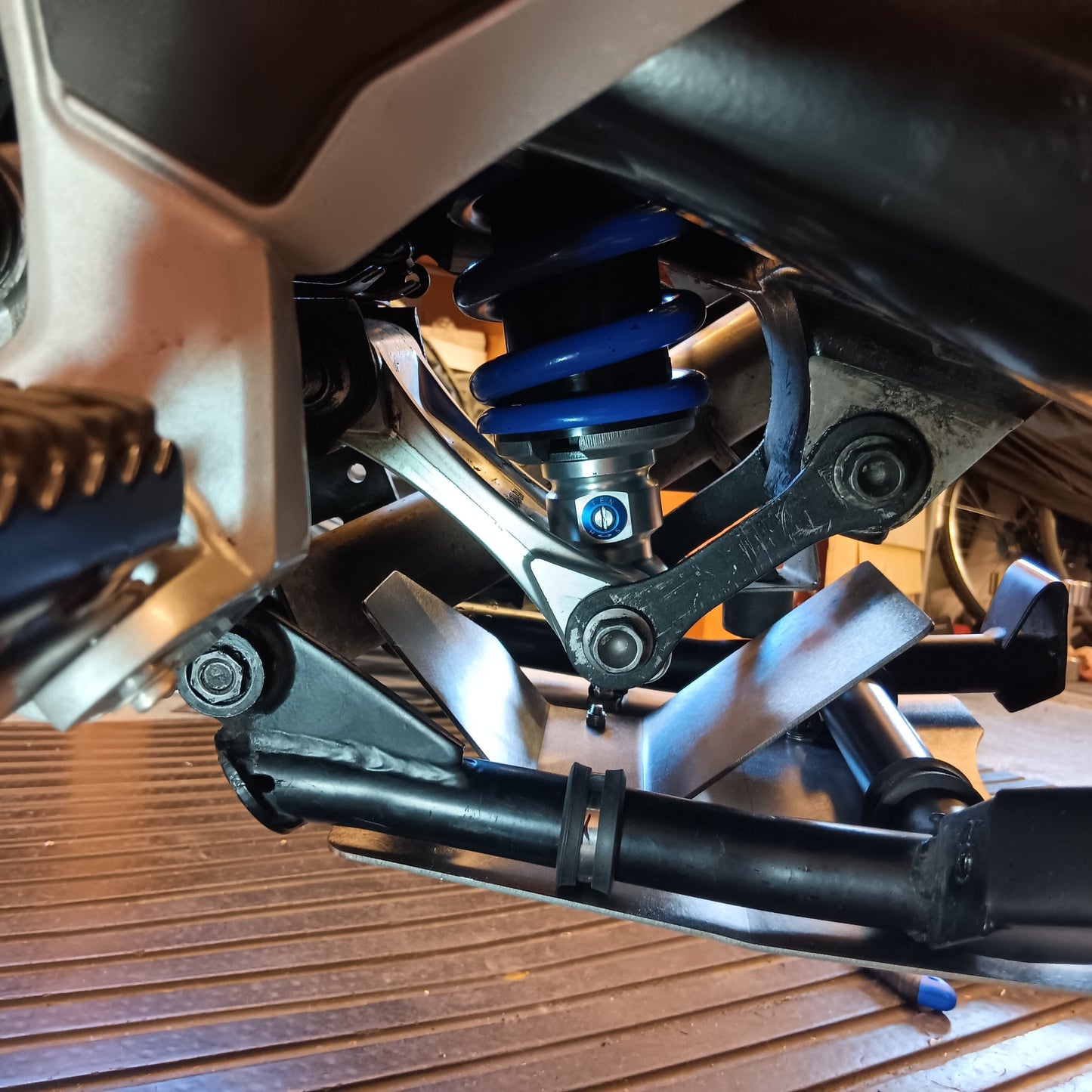 Triumph Tiger Explorer Centre Stand/Suspension Linkage Guard